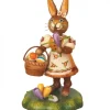 Lapin De Paques En Bois Avec Crocus