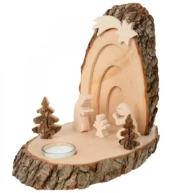 Petite Crèche De Noël En Ecorce De Bois Avec Sapins Et Bougeoir
